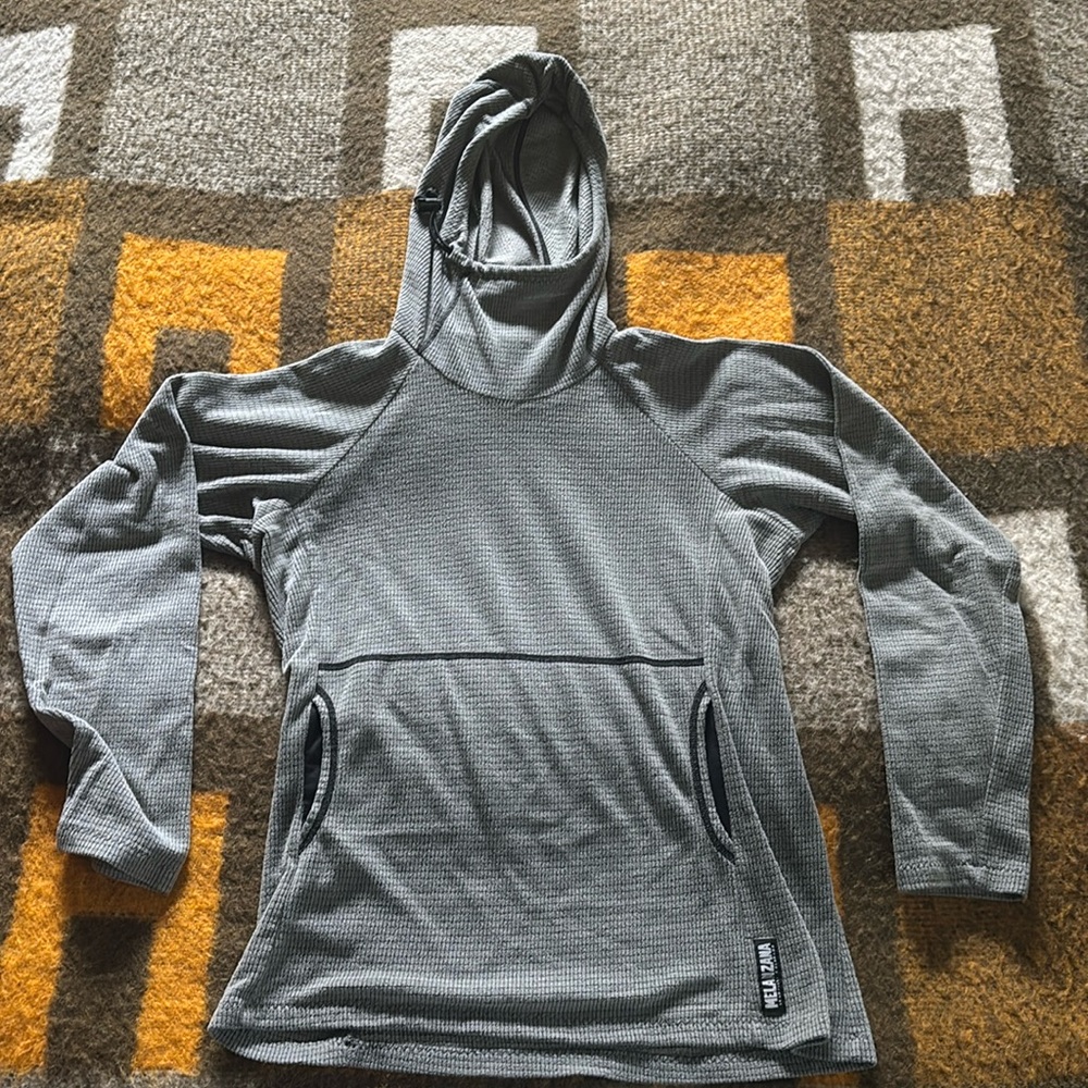 Women’s grey melanzana pullover